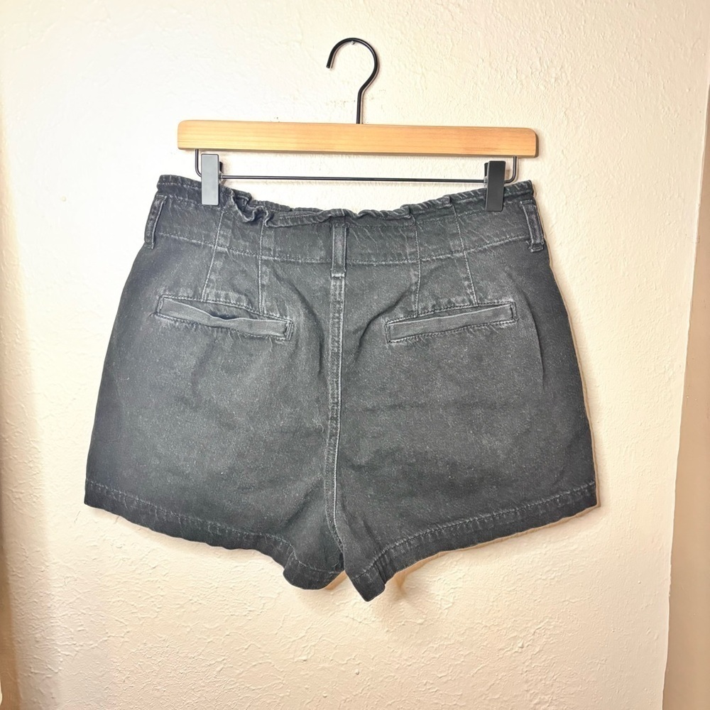 American Eagle Black Shorts Size 10 - Picture 3 of 5